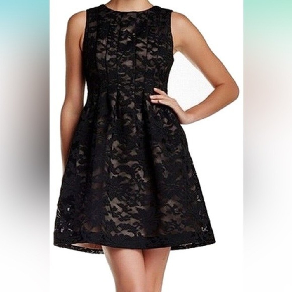 Vince Camuto Womens Black Floral Lace Fit Flare Cocktail Dress Size 12 New